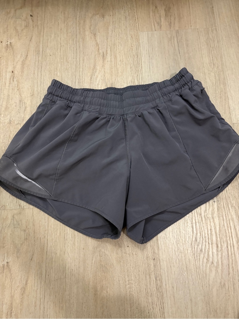 lululemon athletica Women’s Charcoal Gray Athletic Shorts - Picture 2 of 3